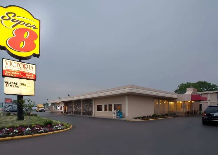 Super 8 By Wyndham Chicago O'hare South Hotel