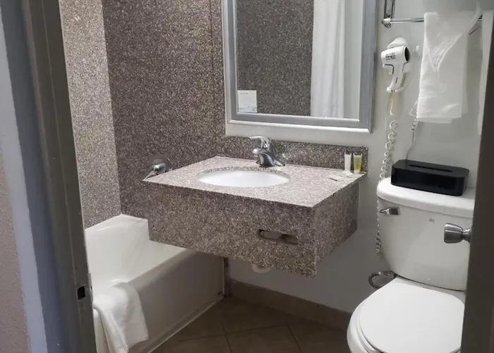 Super 8 By Wyndham Chicago O'hare South Hotel Northlake